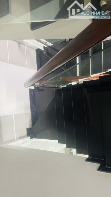 NGAY EMART, HXH, KHU VIP ĐỒNG BỘ 4 TẦNG - 54M2 - PHAN HUY ÍCH GÒ VẤP - 6.3 TỶ - 6