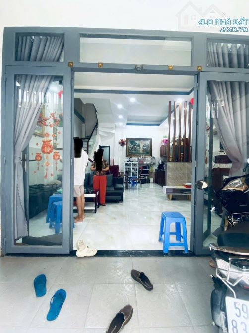 BÁN NHÀ 3lầu-2pn. DT:5x8m-Đ.LÊ ĐỨC THỌ-P13-GÒ VẤP. GIÁ:4.6Tỉ - 6