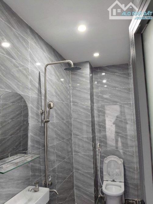 QUẬN 12 – HẺM XE HƠI TCH 34, NHÀ 2 TẦNG SHR, LÔ GÓC 3 MẶT THOÁNG, DT: 69M2. GIÁ : 5.190 TỶ - 6