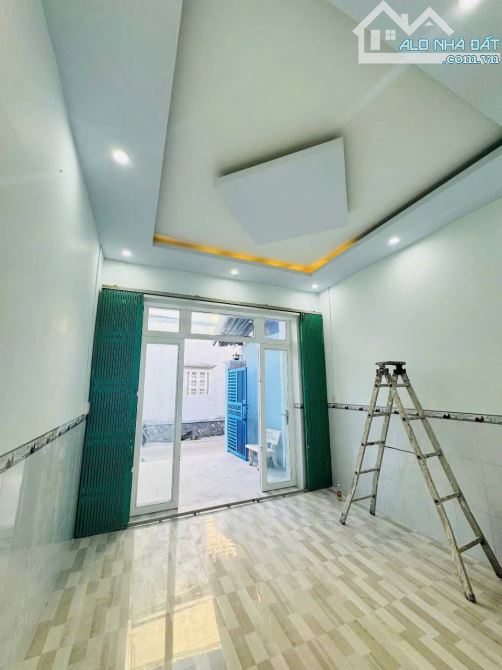 Nhà ngộp bán gấp ở Tân Thông Hội-Củ Chi. DT 92m2, giá 950 triệu 💸 . SHR. - 6
