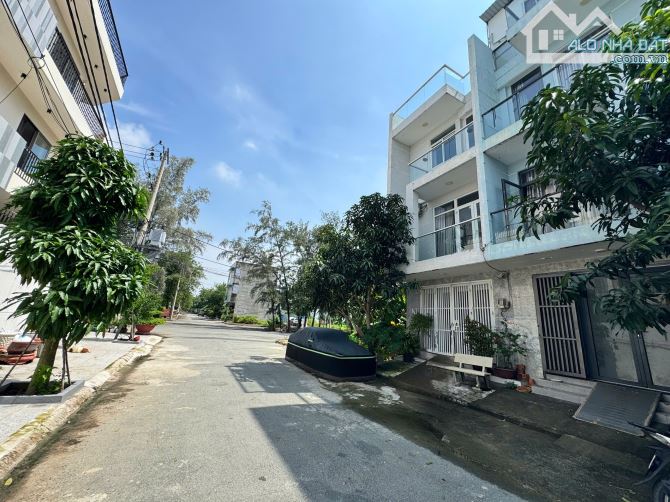Bán Nhà Mặt Tiền Hẻm 274 Nguyễn Văn Tạo Đường 8m. - 6