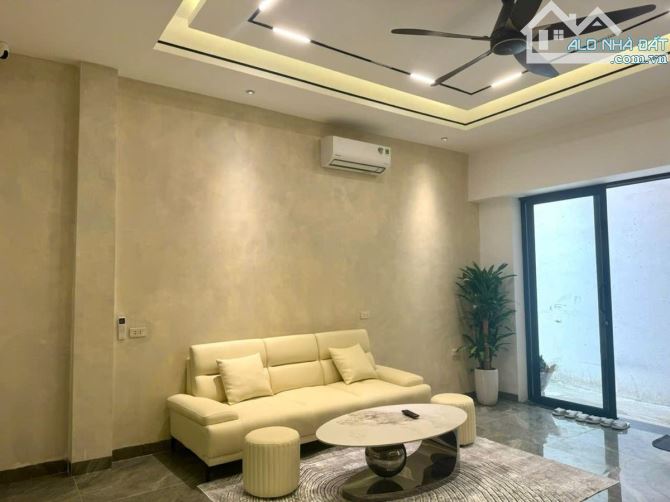 TÂY SƠN-ĐỐNG ĐA-41M2-6 TẦNG THANG MÁY-NHÀ ĐẸP Ở NGAY-GẦN NGÃ TƯ SỞ-CHỈ 13.8 TỶ - 6