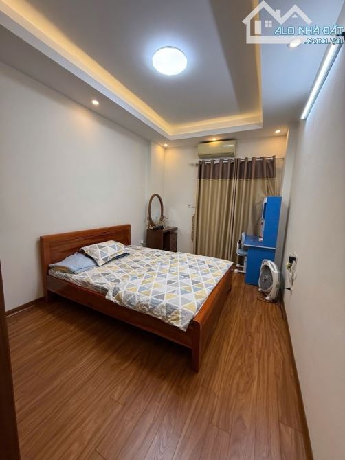 Bán nhà Nguyễn Văn Cừ Ngọc Lâm 5 tầng ô tô đỗ cửa - 6