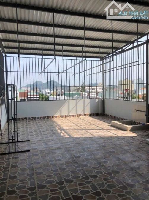CHO THUÊ NHÀ 3 TẦNG - 5PN - 5WC ĐƯỜNG: ĐÔNG HẢI - SÁT BÃI TẮM NON NƯỚC - 6