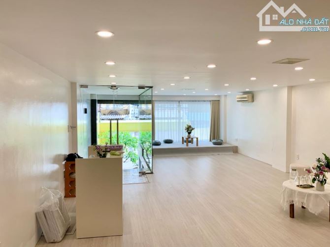 Cực hiếm mặt phố vip Q.Tây Hồ🌹9 nổi 1 hầm, sky bar view hồ, DT 102m2 - MT 5.6m - 6