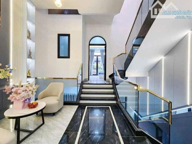 Bán Nhà 3 Tầng Mặt Tiền Đường Lê Văn Thịnh Đứng Trước Nhà Nhìn Thấy Biển. - 6