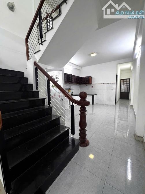 NHÀ MÊ LỮNG KIỆT Ô TÔ – TRUNG TÂM THANH KHÊ - CHỈ 4 TỶ X - 6