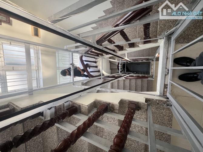 Giảm sốc 1.2 tỷ! Chủ cần bán nhanh căn nhà Đức Giang, DT 122M2, 4 Tầng, Phân lô ôtô tránh! - 6