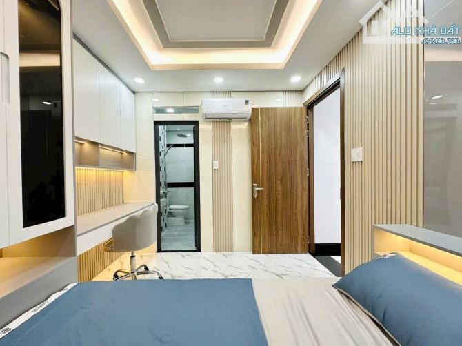 NHÀ ĐẸP XÂY MỚI 100% - XE HƠI NGỦ TRONG NHÀ -  GIÁP BÌNH THẠNH.  P7 GV - 45M2 - 6