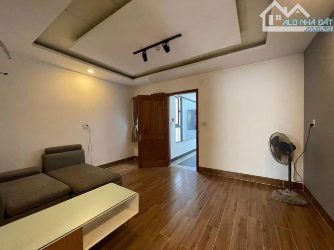 CHO THUÊ TÒA NHÀ 4 TẦNG 7 PHÒNG RỘNG MẶT TIỀN NGUYỄN XIỂN GẦN BIỂN - 6