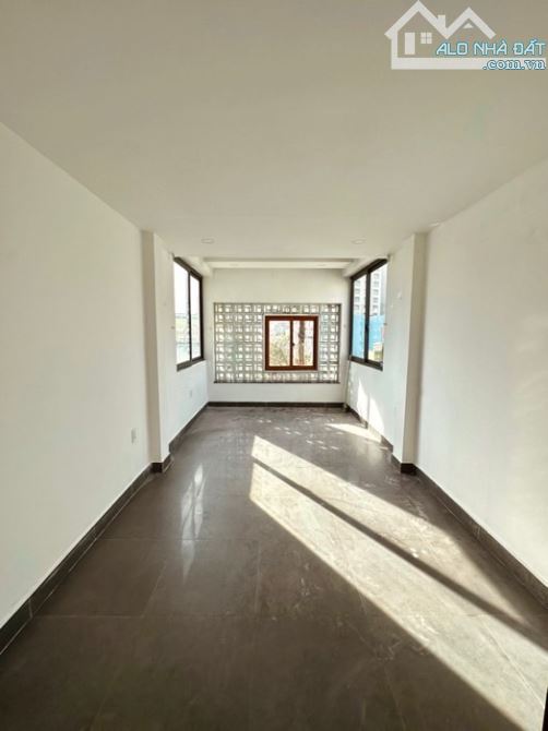 KHU VIP PHÚ NHUẬN – 5 TẦNG 53m2 – NHÀ MỚI VÀO Ở NGAY – HẺM XE HƠI 7 CHỖ - 6