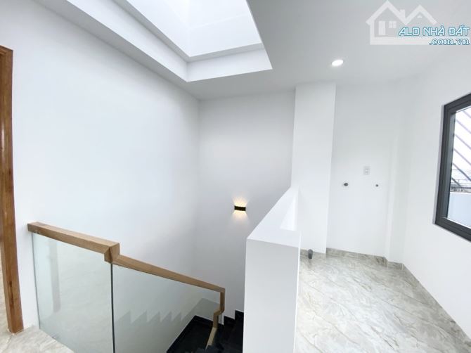 CHIẾN LƯỢC, 4x12, 5TẦNG, HXH THÔNG, NỞ HẬU 8M, GIÁP TÂN PHÚ, GẦN AEON, CHỈ 6.X TỶ - 6