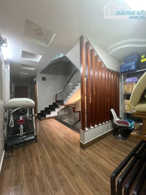 MT NGUYỄN VĂN NGHI - GÒ VẤP - ( 4x25 ~ HƠN 101M2 SỔ ) - 5 TẦNG BTCT - BÁN CHỈ 23,8 Tỷ - 6