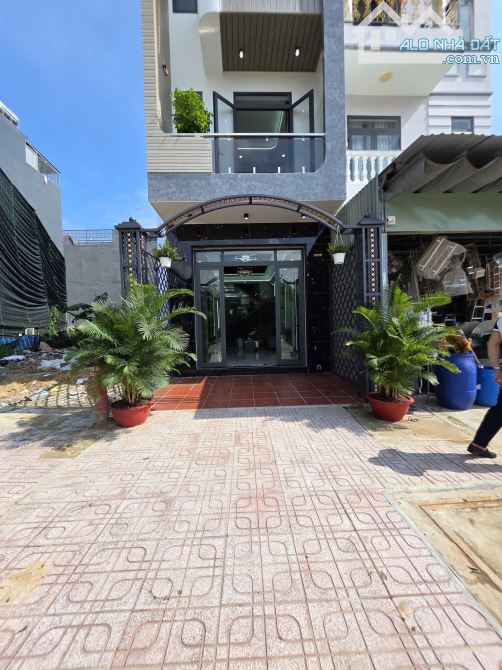 Bán nhà MT đường kinh doanh, KDC  p.Bình Chuẩn, Tp.Thuận An chỉ 6,5 tỷ TL M6814 - 6