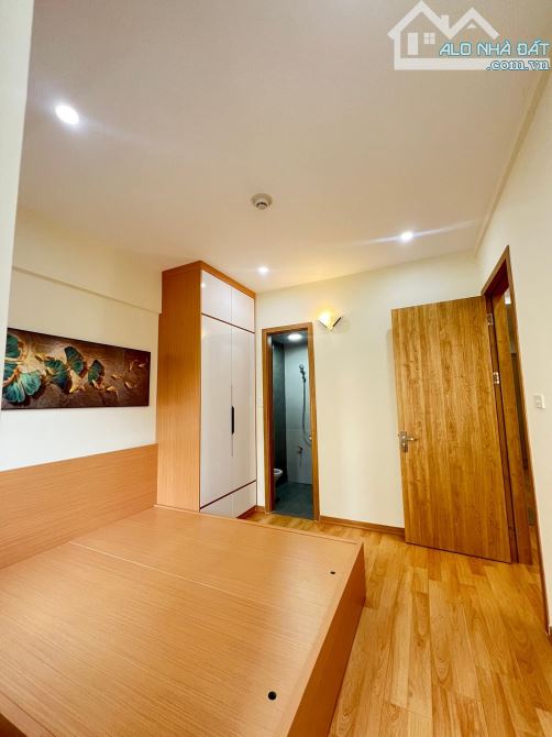 Bán gấp căn hộ P403 N06-B1 Thành Thái, 80m2, 6.25 tỷ - 6