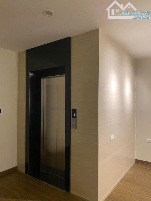 PHÂN LÔ ĐỖ QUANG CẦU GIẤY 7 TẦNG 95m MT 7.5m GARA Ô TÔ THANG MÁY NHẬP VIEW VƯỜN HOA 36 TỶ - 7
