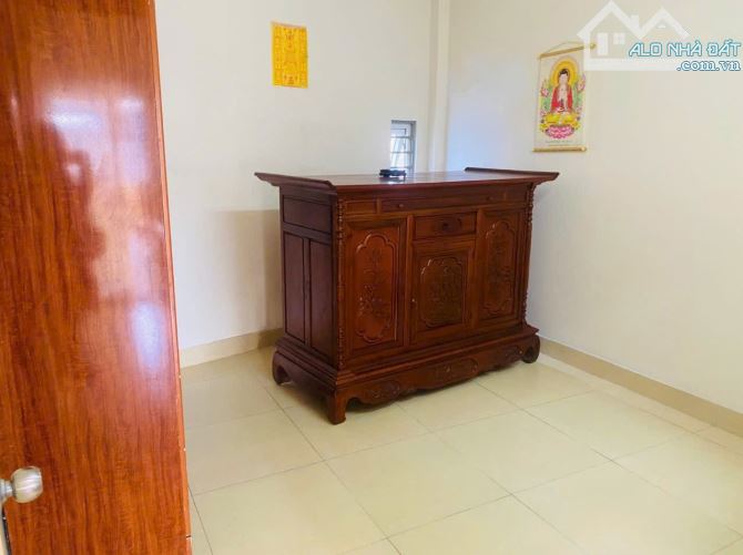 BÁN NHÀ DÂN XÂY THẠCH BÀN LONG BIÊN 6 TỶ 41m 4 TẦNG MT 4m Ô TÔ KINH DOANH GẦN TRƯỜNG CẤP 3 - 7