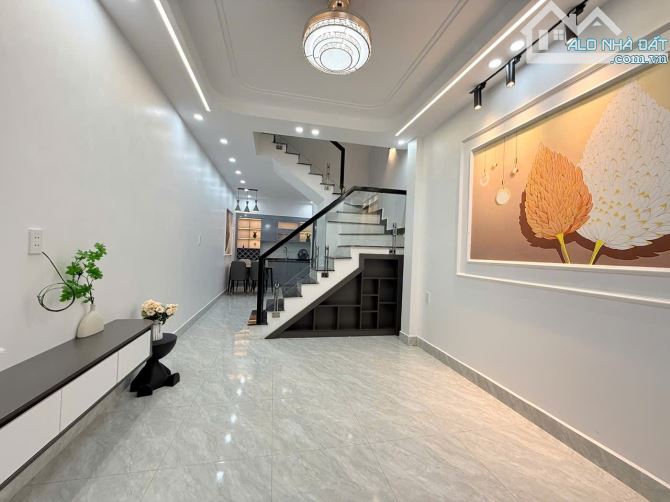 Căn nhà vừa hoàn thiện đẹp long lanh tại Miếu hai xã chỉ việc về ở - 7