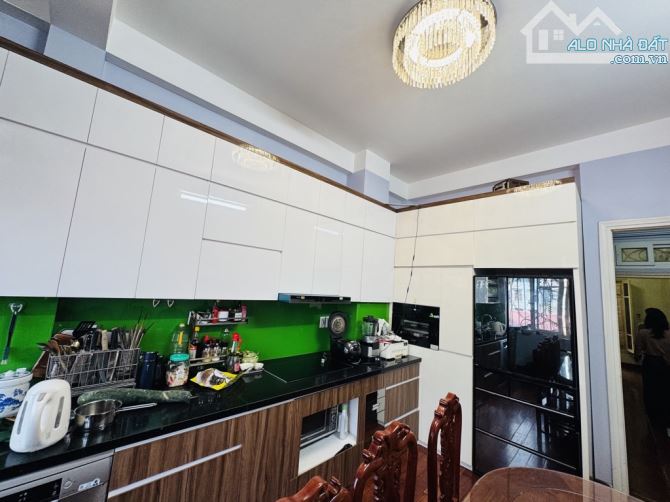 BÁN NHÀ PHÂN LÔ NGUYỄN CHÍ THANH,50m2 x 6 TẦNG,THANG MÁY,GARA OTO,TẶNG FULL NỘI THẤT. - 7