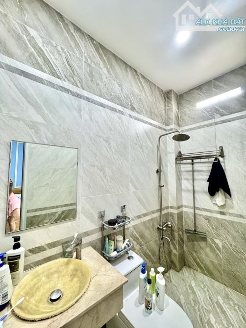 BÁN NHÀ 4 TẦNG KHU PHÂN LÔ - 61M2 4PN - LÊ VĂN VIỆT LÀNG TĂNG PHÚ - CHỈ 8.1 TỶ - 7