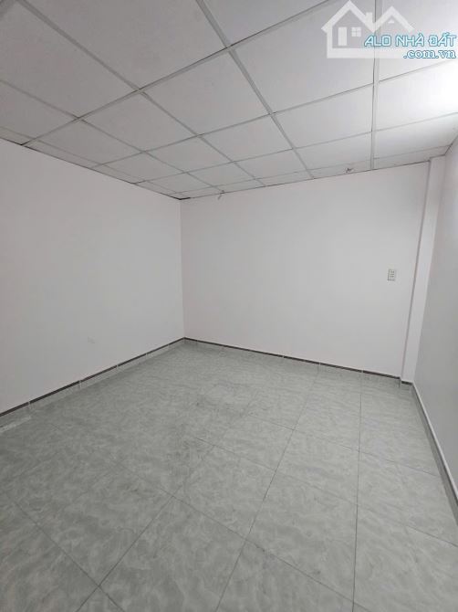 Nhà mặt tiền Nguyễn Đức Thiệu, P Dĩ An, Tp Dĩ An - 7