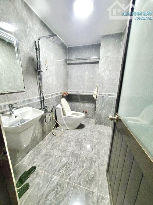 Nhà 4 tầng,90m2(5 x18).HXH 5m,khu đồng bộ,gần chợ Bình Tây chỉ 11tỷ - 7