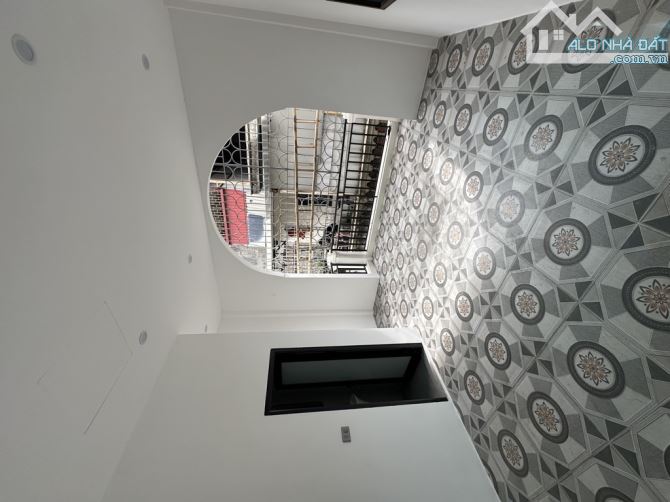 🌹🌹 5,6 tỷ - 40m2 - 4 TẦNG - HAI BÀ TRƯNG 🌹🌹 - 7