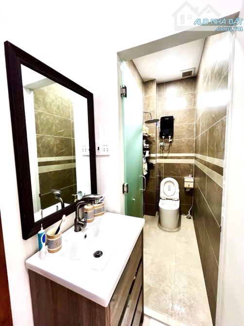 🏡NHÀ 2 TẦNG GIÁP TÂN PHÚ - LÊ VĂN QUỚI - NGÃ TƯ 4 XÃ - 56M2 - NHỈNH 5 TỶ TL. - 7