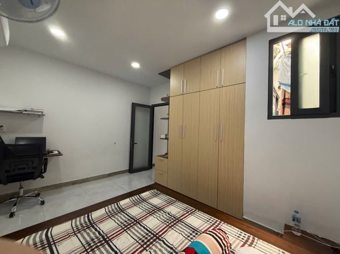 BÁN NHÀ CẤP 4 PHƯỜNG BIÊN HOÀ ( bửu hoà củ). DT: 4x15=65M2. NỞ HẬU: 4,3M. GIÁ: 2TỶ050 TL - 7