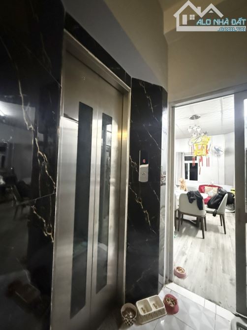 QUẬN 10 KẾ Q3, CHDV 8 TẦNG, THANG MÁY, 13PN DÒNG TIỀN 80TR/TH, 86M2 HẺM 5M - 7