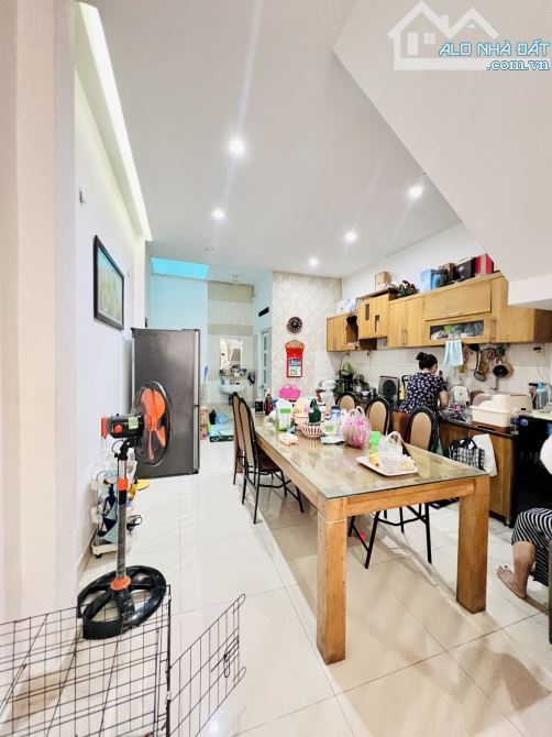 🏘🔥TÂN PHÚ HẺM NHỰA 8M - 57M2 - 4x14.5M - 4 TẦNG ĐẸP - KO Q.HOẠCH LỘ GIỚI- CHỈ 8.3 TỶ. - 7
