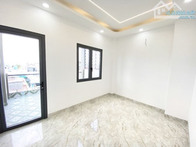 CHIẾN LƯỢC, 4x12, 5TẦNG, HXH THÔNG, NỞ HẬU 8M, GIÁP TÂN PHÚ, GẦN AEON, CHỈ 6.X TỶ - 7