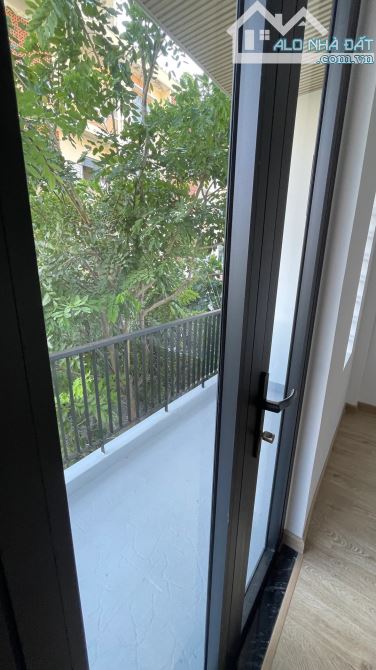 🏡 NHÀ MỚI 3 TẦNG HIỆN ĐẠI – FULL NỘI THẤT CAO CẤP – CẠNH LÔ GÓC NGUYỄN KHÁNH TOÀN - 7
