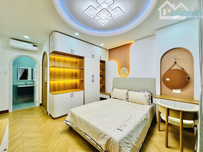 KHAN HIẾM! Bán nhà HXH Bùi Hữu Nghĩa, P2, DT 4x11m, 4 lầu, 4PN full nội thất, giá 8.85 tỷ - 8