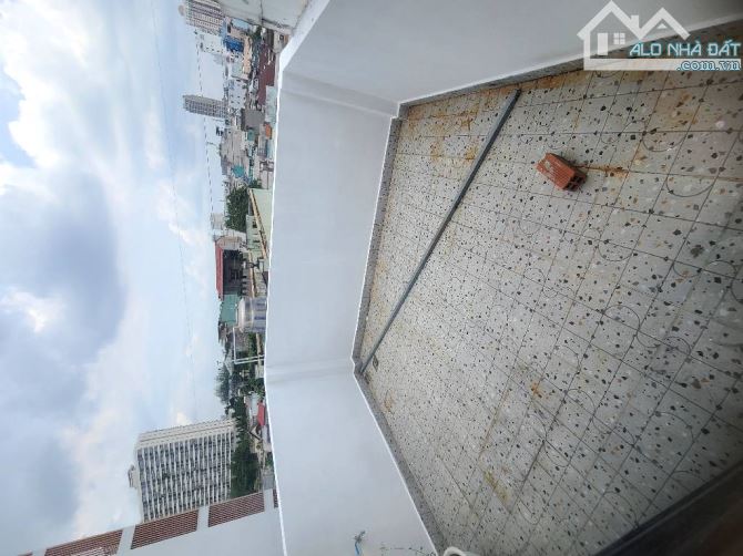NHÀ MỚI 4 TẦNG BTCT 40M2, GẦN CẦU CHỮ Y, HXH THÔNG,SÁT MẶT TIỀN, SHR, NHỈNH 6 TỶ - 8