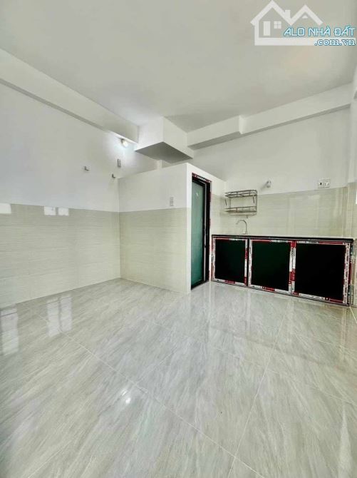 Tòa nhà HXH _ P14 Gò Vấp. DT 140m2. 6 tầng có thang máy. Ngang 8.5m nở hậu. 18.5 tỷ - 8