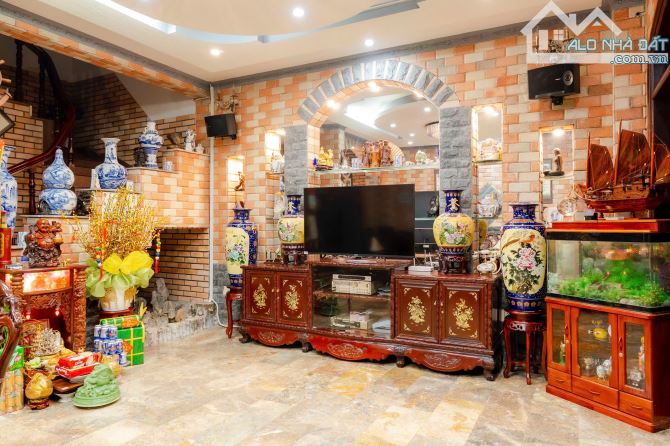 🏡 CẦN BÁN Nhà 1 trệt 2 lầu full nội thất – Mặt tiền Yên Bái, P.4 – 217,4m² – 28 tỷ - 8