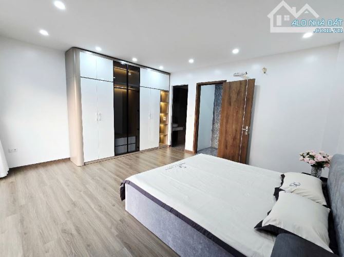 BÁN NHÀ MỚI NGUYỄN VĂN LINH, THẠCH BÀN, ÔTÔ VÀO TẬN NHÀ, THANG MÁY, FUL NỘI THẤT - 8