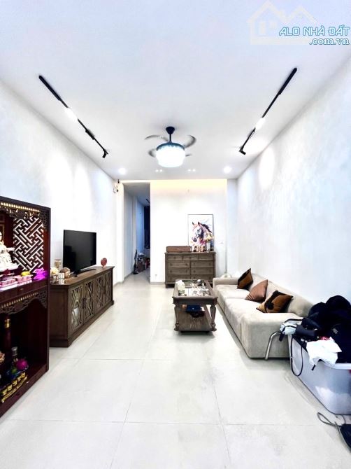 🏡NHÀ 2 TẦNG GIÁP TÂN PHÚ - LÊ VĂN QUỚI - NGÃ TƯ 4 XÃ - 56M2 - NHỈNH 5 TỶ TL. - 8