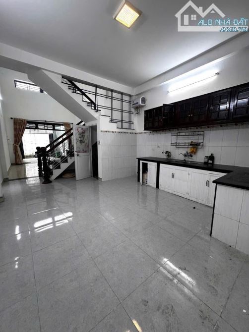 NHÀ MÊ LỮNG KIỆT Ô TÔ – TRUNG TÂM THANH KHÊ - CHỈ 4 TỶ X - 8