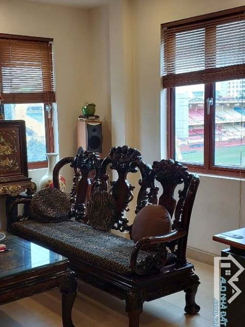 NGỒI NHÀ XEM BÓNG ĐÁ TRỰC TIẾP SÂN HÀNG ĐẪY. 7 TẦNG THANG MÁY 100M2 - TUYỆT CỦA ĐỈNH - 8