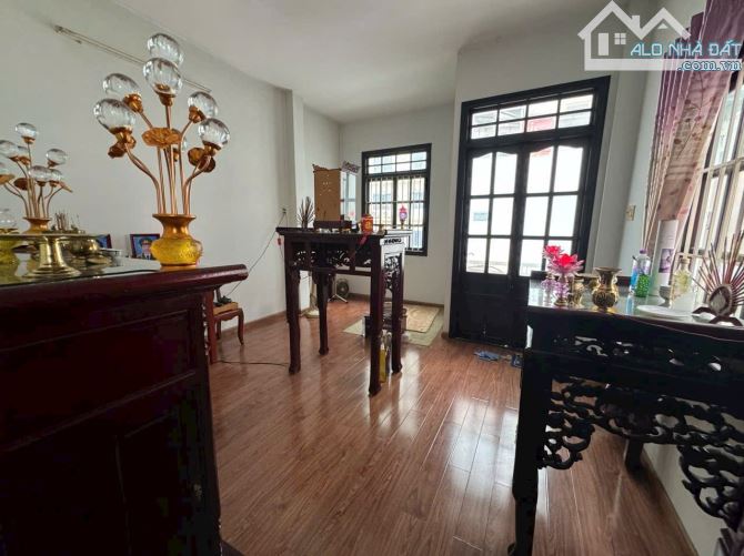 Bán nhà góc 2 mặt tiền hẻm Hoàng Hoa Thám cách biển chỉ 200m - 8