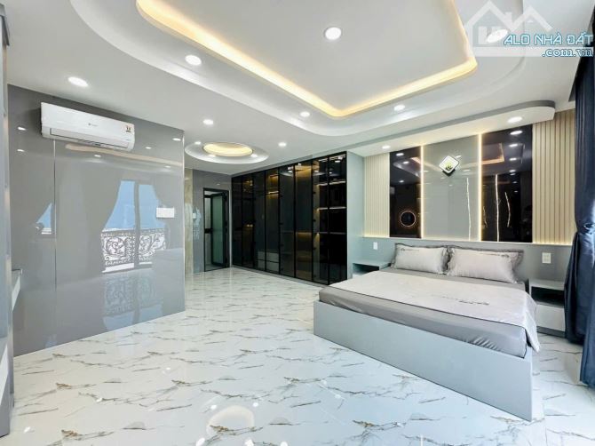 NHÀ ĐẸP XÂY MỚI 100% - XE HƠI NGỦ TRONG NHÀ -  GIÁP BÌNH THẠNH.  P7 GV - 45M2 - 8