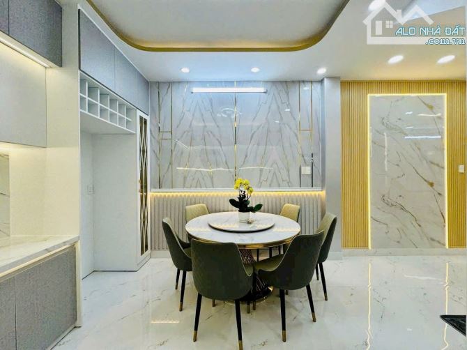 Bán nhà quận 7 hẻm 1113 Huỳnh Tấn Phát. Dt 4x15m. 3 tầng. Giá 6 tỷ 790tr - 8