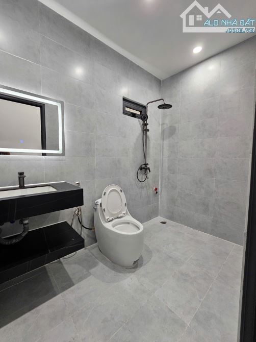 SIÊU PHẨM MỚI 100% VỪA HOÀN THIỆN ĐÓN TẾT - Vị Trí : Lô B16 Đường số 2 , Kdc Thuỷ Lợi nhán - 9