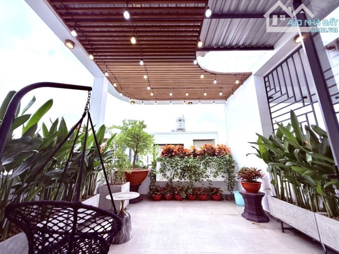 NHÀ 5 TẦNG THANG MÁY, XE HƠI NGỦ TRONG NHÀ - ĐƯỜNG PHẠM VĂN CHIÊU - DT56 M - GIÁ 9.9 TỶ - 9