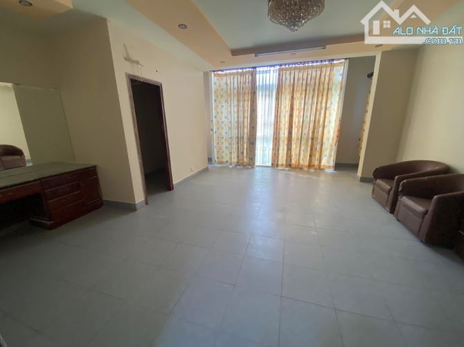 Cho thuê nhà đường số 7B, Bình tân khu Tên Lửa, 6 ngủ, 7wc, thang máy, 6x20m - 9