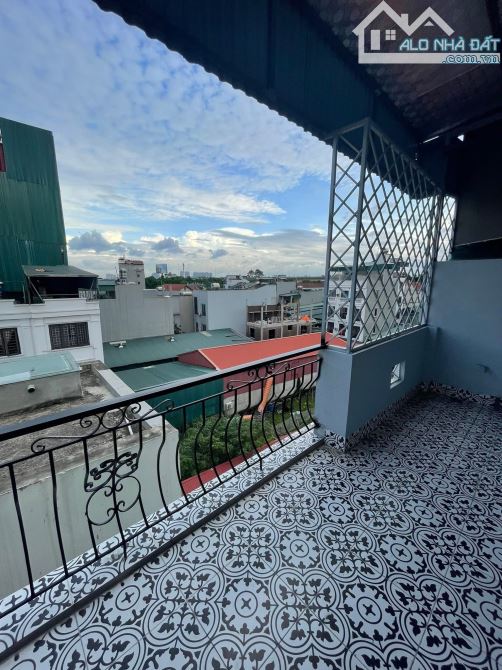 🏡 NHÀ ĐẸP BÁT KHỐI – CỰ KHỐI 30M², 5 TẦNG, 3 NGỦ – 5,6 TỶ - 9