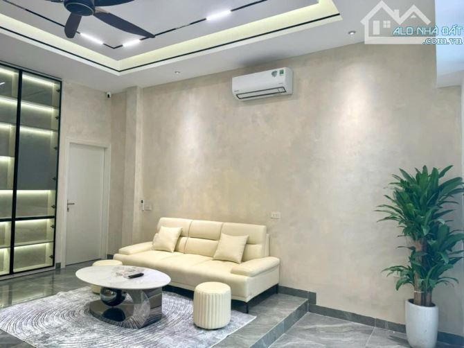 TÂY SƠN-ĐỐNG ĐA-41M2-6 TẦNG THANG MÁY-NHÀ ĐẸP Ở NGAY-GẦN NGÃ TƯ SỞ-CHỈ 13.8 TỶ - 9