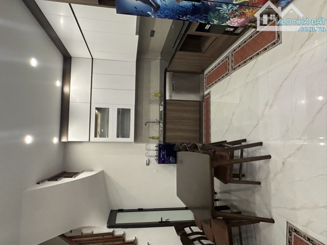 🌹🌹 5,6 tỷ - 40m2 - 4 TẦNG - HAI BÀ TRƯNG 🌹🌹 - 9